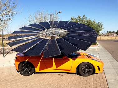 Lotus Mobile 'flower power' solar unit